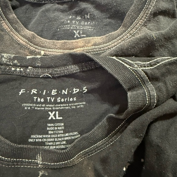 Bundle of 2 Friends Tee Shirts - Picture 9 of 9